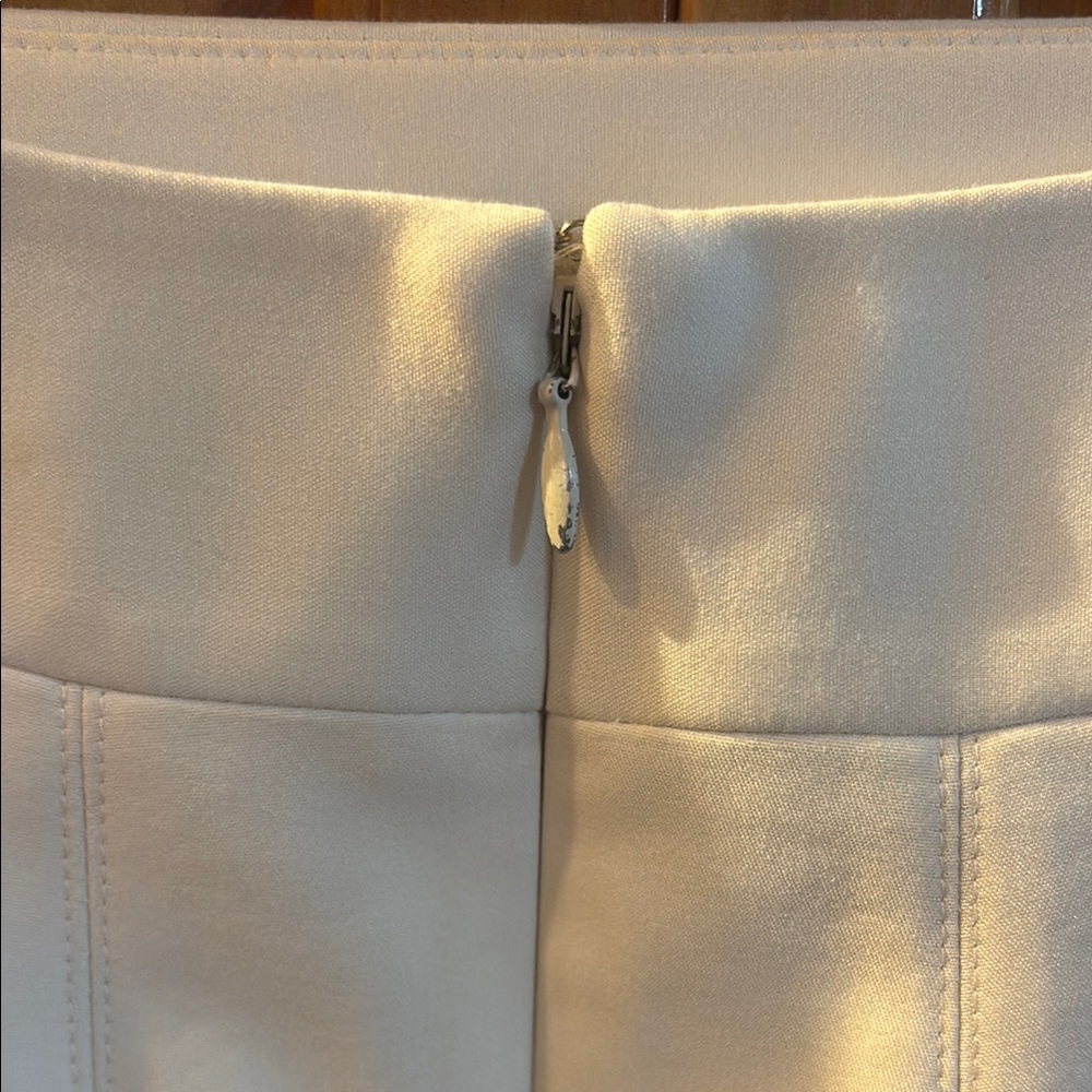 Elegant Cream Women's Skirt - Picture 4 of 4